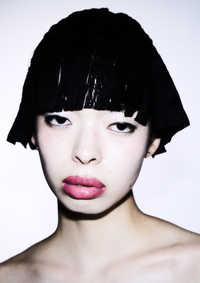 山崎知里